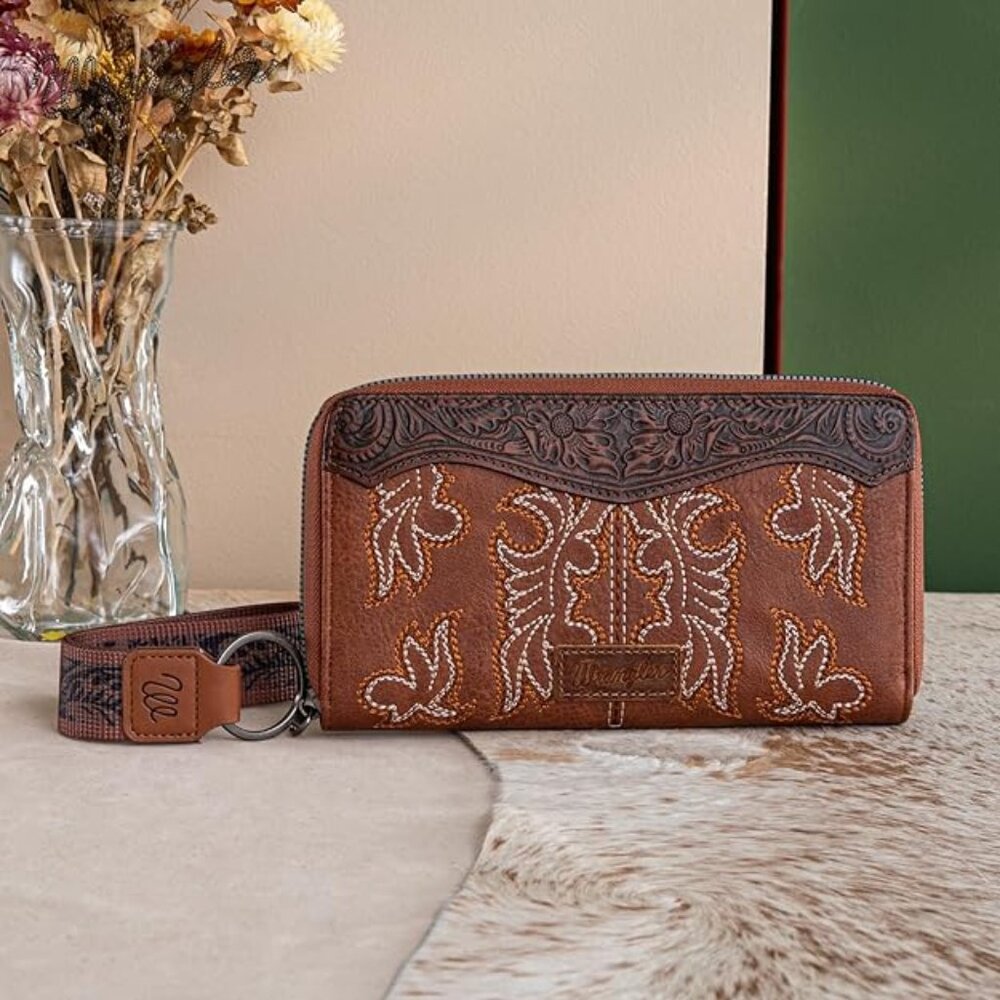 NEW! Wrangler Wristlet Wallets Western Wallet for Women Boot Stitch Purses